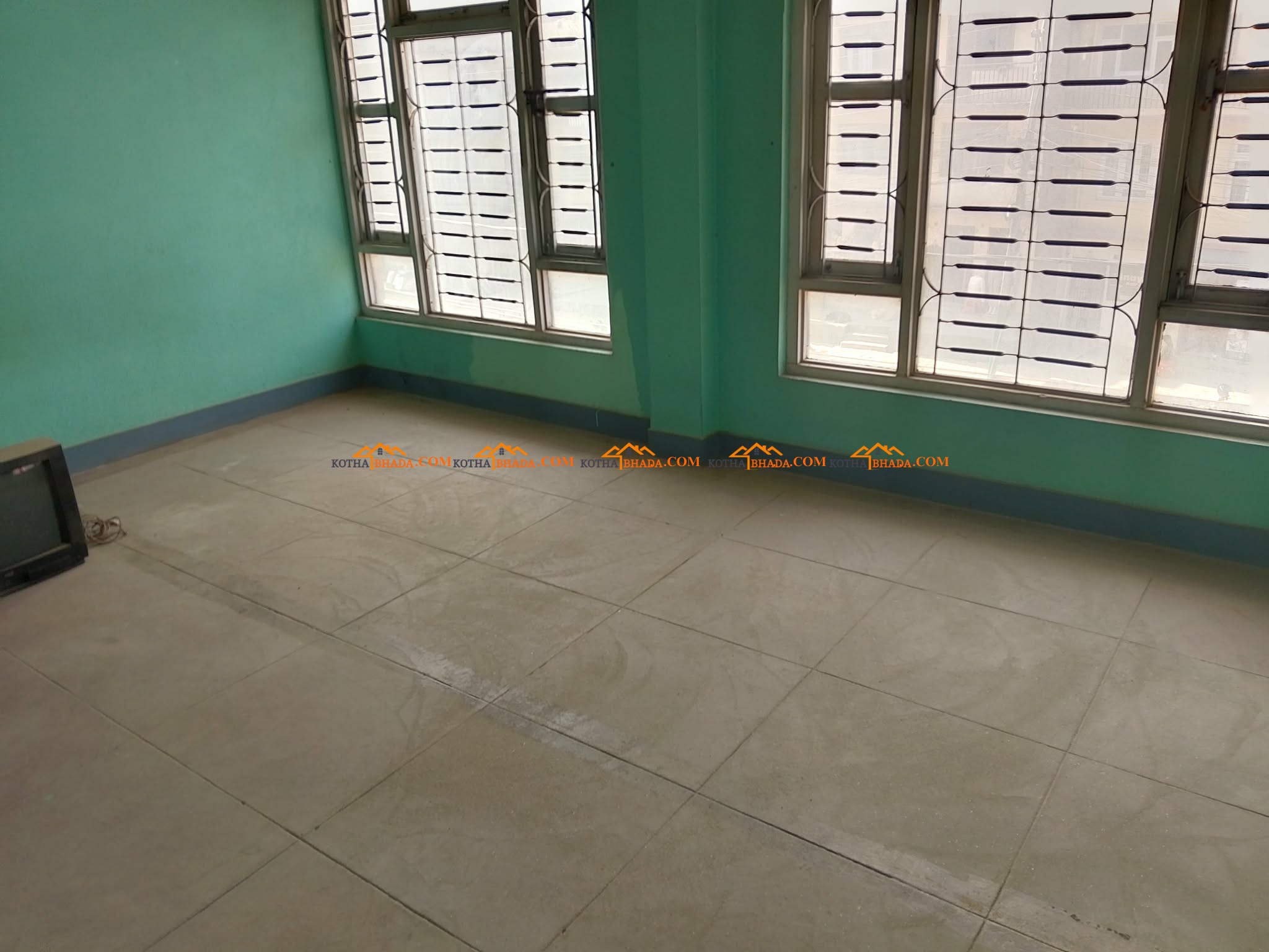Affordable 5 rooms flat in Bhaisepati, with car parking available for rent